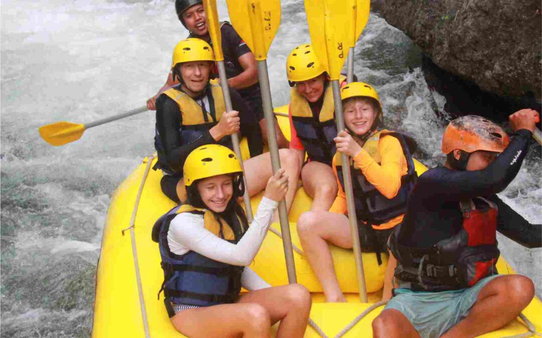 Kenapa Rafting Jadi Aktivitas Favorit Wisatawan Petualang?