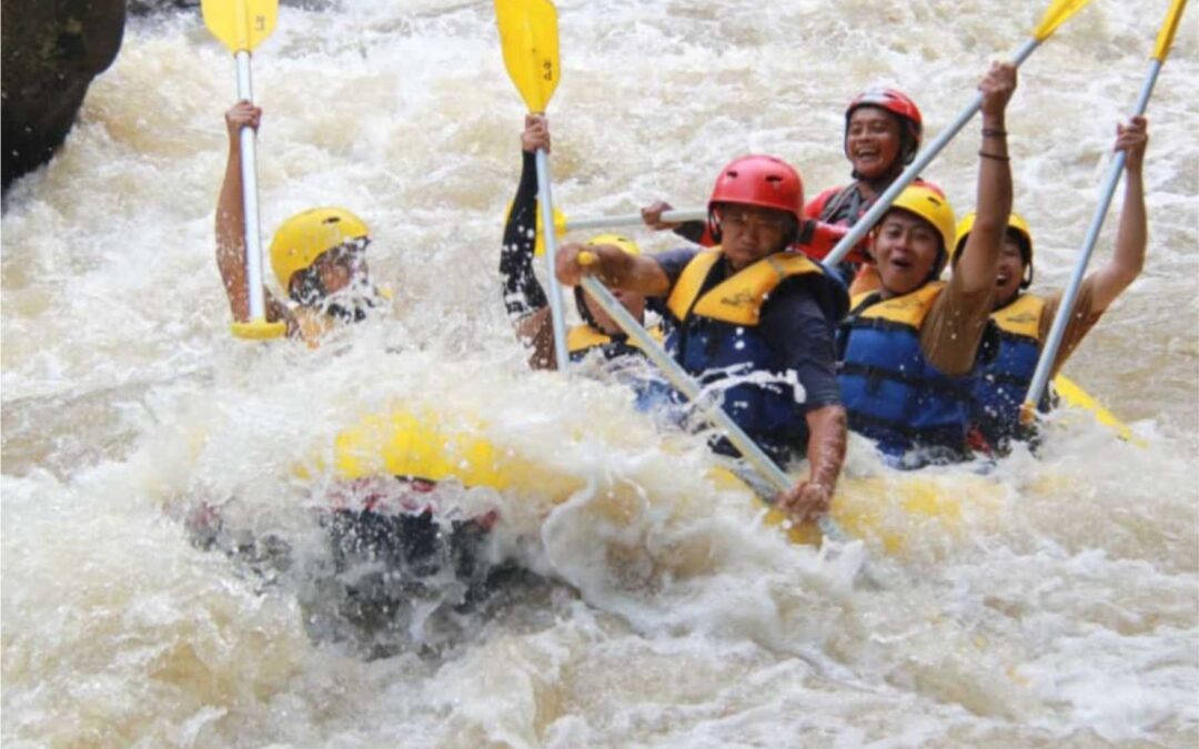 Basah, Seru, dan Menegangkan: Pengalaman Rafting di Pekelen Probolingg